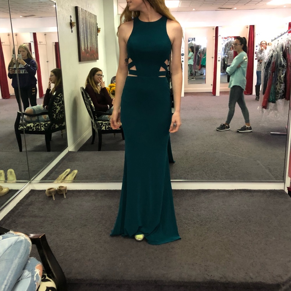Faviana prom dress